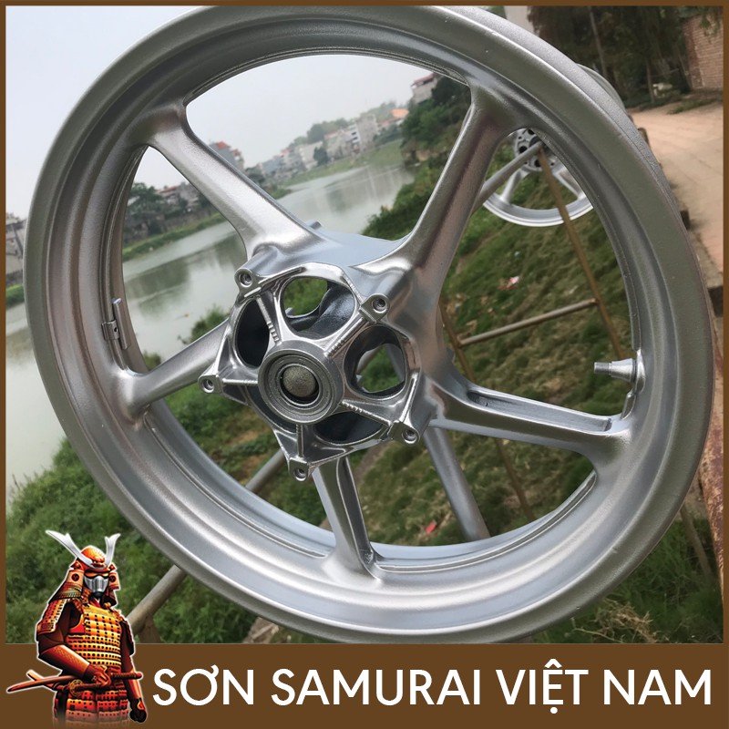 Chai sơn màu bạc kim loại 1701 - Sơn Samurai Việt Nam - Sơn Xịt ...